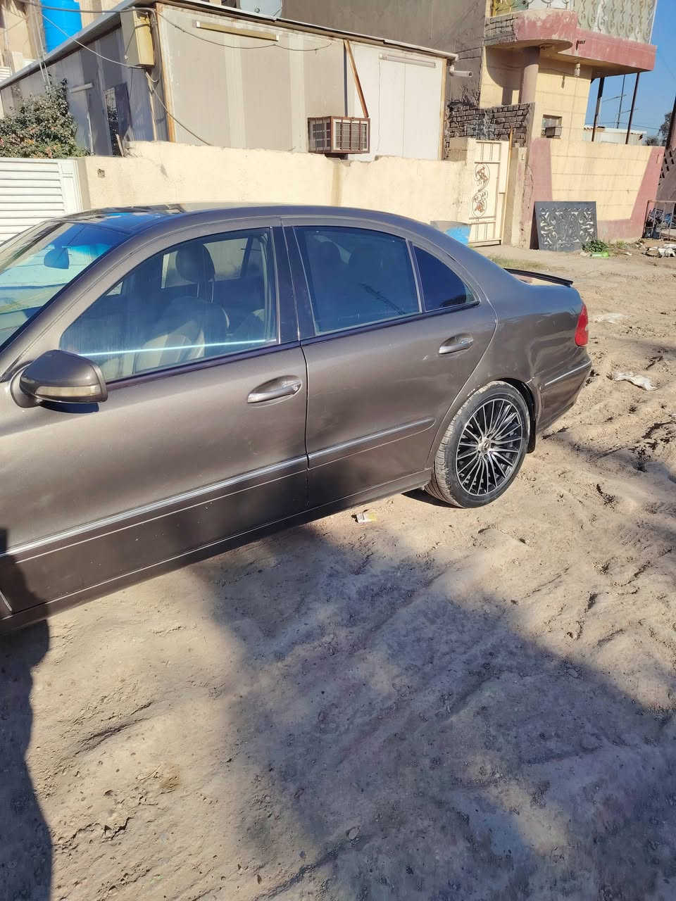 السلام عليكم... من رخصة الادمن المحترم
للبيع  ٢١١ موديل ٢٠٠٩  
فول السيارة  أيلگنزز
السيارة بأسمي وسنوية لل ٢٩ رقم انكليزي
بيهة نواقص بسيطة
السعر ١٢٠٠٠$وبيهة مجال
بغداد الغزالية للاتصال
***********
