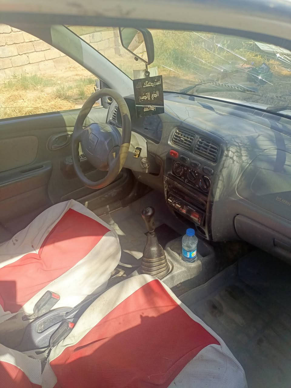 السلام عليكم ساسوكي للبيع ادوات يعني حبل مامسجله محرك كير شرط كهربيات شغاله صدر حيل زين  تايرات انضاف سياره مال تكسي وين ماتريد روح بيها السعر 9$ وبيها مجال شعندك امراوس حسب الغناعه التصال *********** مكاني الشرقاط
