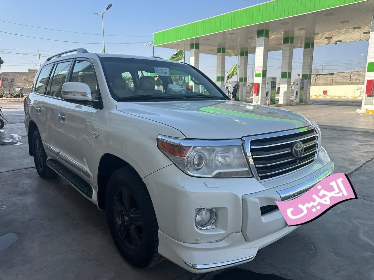 سيارة لاندكروز VXR
مكينــــة 5700 
مواصفــات لكزز فول 1/1 
رقم اربيل الجديد باسمي 
العنوان ميسان المجر الكبير 
السعر 41000$
***********
