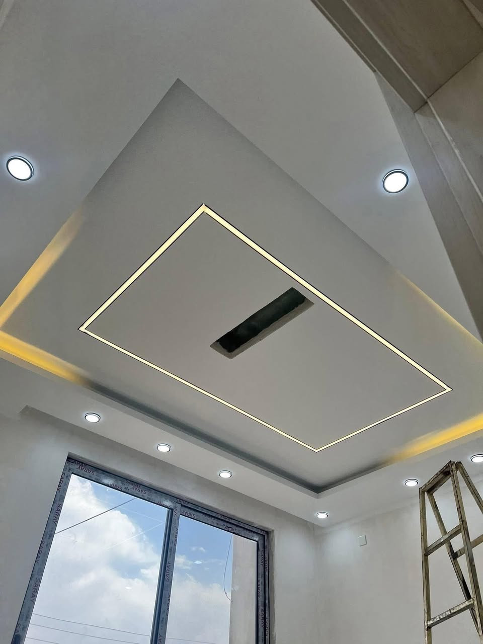 بمناسبة العيد اسعار مناسبة جدا مواد تركي شغل ضمان
***********
