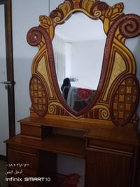 ميز • للبيع • غرفة نوم