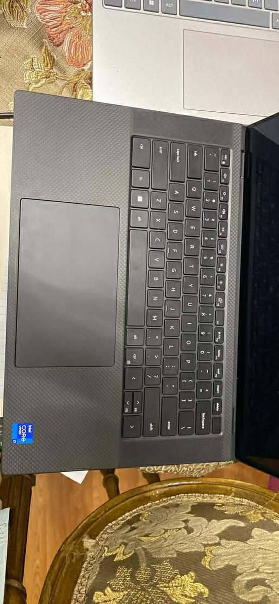 Dell5560 4k touch screen
Cpu : i7-11850H @2,50Hz

جيل 11

 : T1200 quadro  كارت الشاشه 4جيجا

Ram :32ram

Ssd: samsong nvme 512gb

Touch screen , 4k

فيس ايدي وبصمة ايد وكاميرا كل حاجه شغاله فل بدون اي عيوب استخدام شخصي


**إذا كنت صاحب هذا الإعلان وتريد حذفه لأي سبب، رجاءا أرسل رسالة إلى الدعم الفني**