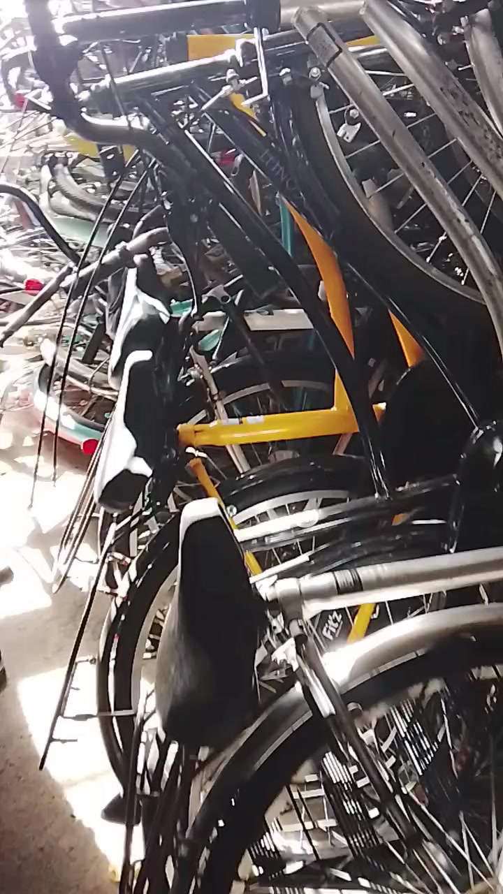 السلام اوعليكم شباب البيسكل للبيع شركة اوفج موديل ٢٢بيسكل ماصارلو شي من نزل حاوية بيسكل نضيف مكاني موصل الأيسر السعر خاص


**إذا كنت صاحب هذا الإعلان وتريد حذفه لأي سبب، رجاءا أرسل رسالة إلى الدعم الفني**