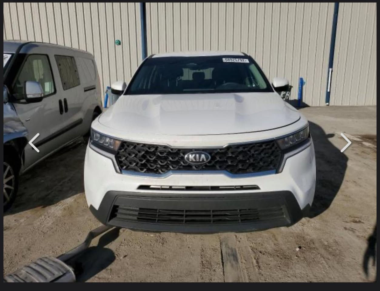 سلام عليكم اخوان بيع سريع سورنتو ٢٠٢١
وارد امريكي ضررهة جدا حلو ايرباكات سليمة 

مثل ماموضح بلصورة جاملغ الخلفي ضررهة بدون كص تصليح تبديل قبق جنطة لاغير 

سعة المحرك ٢٥٠٠ السيارة (٧)راكب 
رقم بغداد رقم صاحب السيارة *********** 

السعر (٢٠٠)سعرهة على ضررهة جدا مناسب بيع سريع
