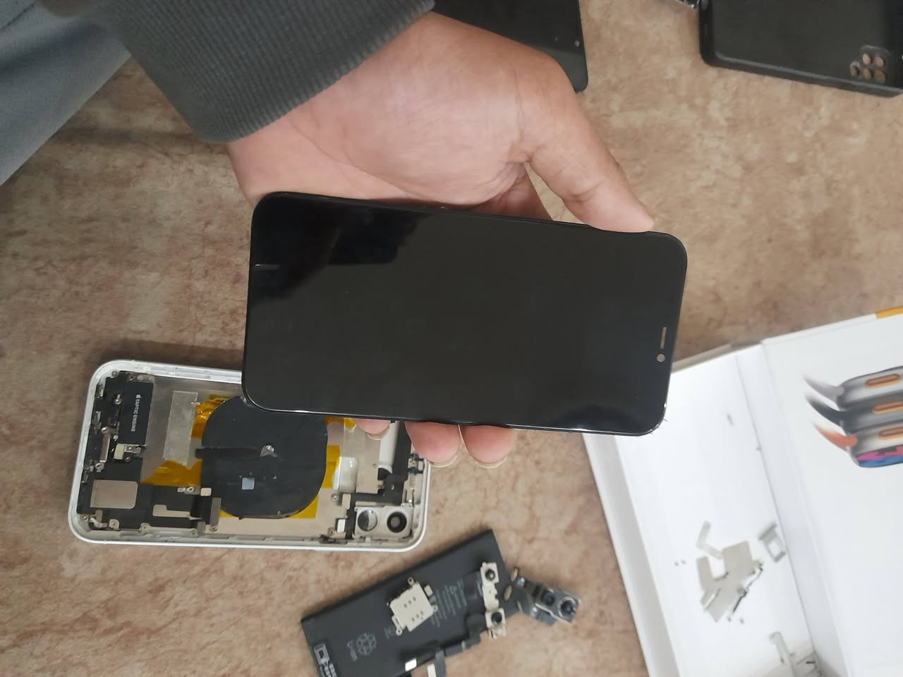 سلام عليكم
غيار مال جهاز 11عادي 
كامرات وبطاريه وايسي شحن وكلشي 
وشاصي مال 11 ومال 11محور 17 
مكاني ديالى


**إذا كنت صاحب هذا الإعلان وتريد حذفه لأي سبب، رجاءا أرسل رسالة إلى الدعم الفني**