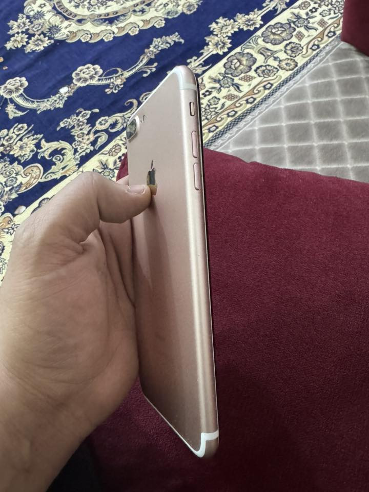 ايفون سفن بلاص بطاريه ٧٨ مكاني زين قوس سعر ١٠٠         ***********
