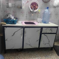 كاونتر نضيف   المنيوم مرمر السك كامل  سعر 300 وبي مجال قليل الشراي يجي...