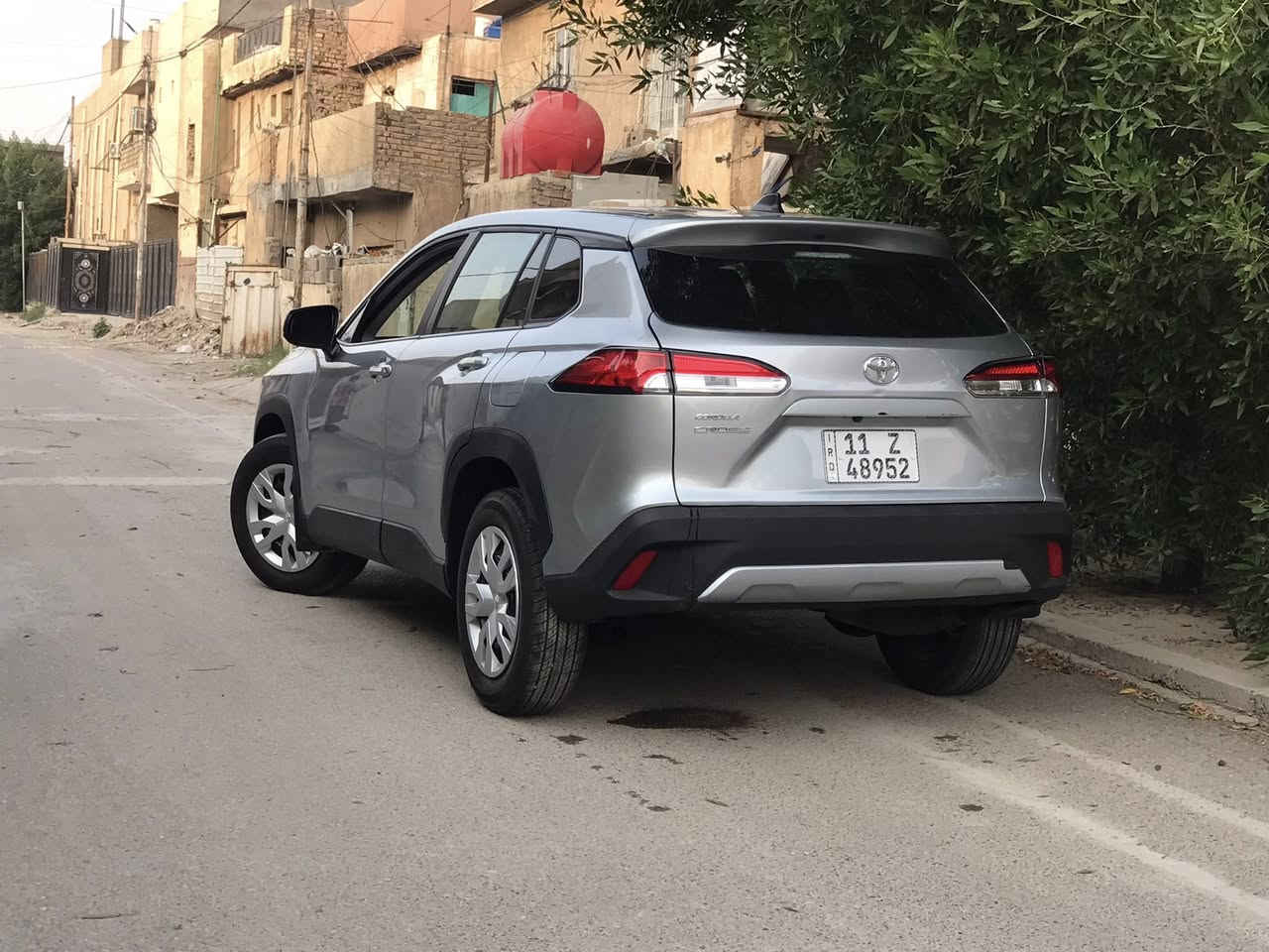 #كورلا_كروس
#موديل_2024
#بنزين_جديدة_جداً
#بدون_ارباك
#زيرووووو

….. المواصفات …..

السيارة جديدة جداً حادثها كما موضح بالصور جاملغ خلفي راجع على البارد درجة اولى و صبغ شبر باب الصندوق 
السيارة جديدة جداً بعدها زيرو ماشية 900 شاشة كبيرة و كامرة خلفية و شاشة تحديد عطلات و تحكمات ستيرن و هند بريك بصمة و باقي المواصفات الاعتيادية السيارة بدون ايرباك و السيارة بنزين و السيارة دخول جديد و السيارة اجمل و أحلى بكثير من الصور و السيارة اني مستوردها على ايدي و بأسمي السيارة 
السعر 198 وبيها مجال بسيط الاتصال ***********
📍المكان بغداد , الدورة
