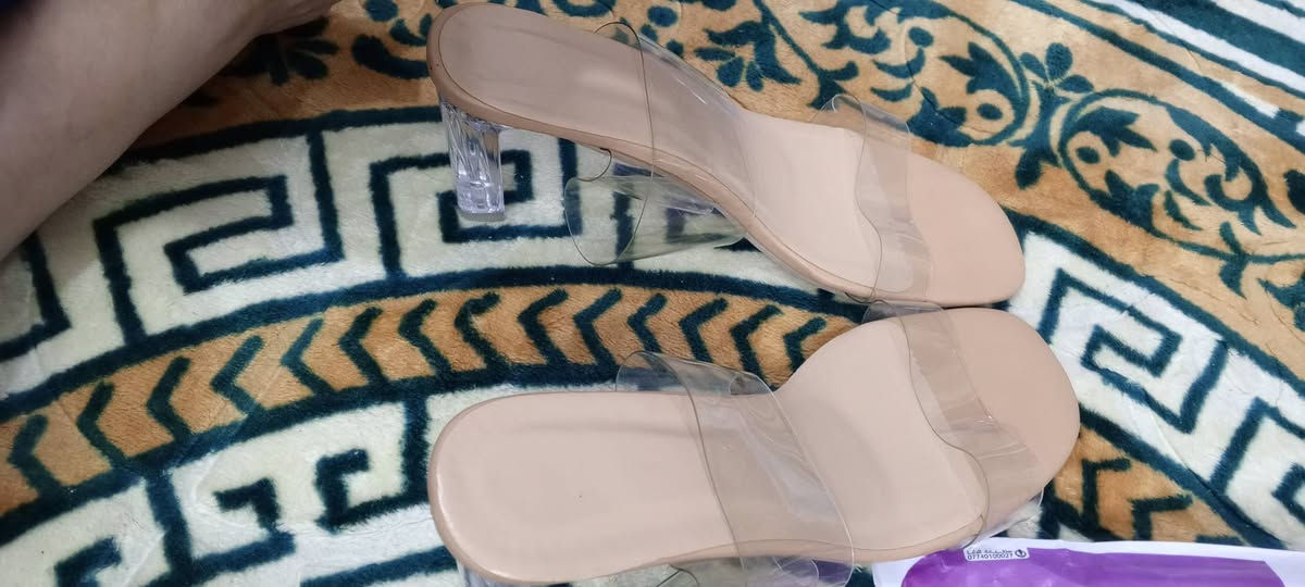 سلام عليكم اغراض للبيع عندي توصيل تفاصيل داخل صور


**إذا كنت صاحب هذا الإعلان وتريد حذفه لأي سبب، رجاءا أرسل رسالة إلى الدعم الفني**