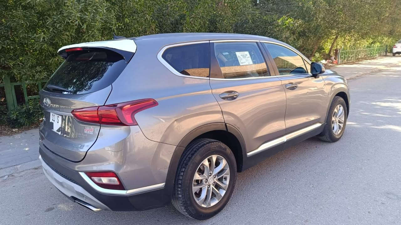 سنتافي موديل 19 ضرر تكمه البنص مبدله وبيه 4 قطع صبغ صور الحادث منشور وياها بيع أو  مراوس مكانه بغداد سبع البور وتوصل ع هذا رقم *********** بي واتساب
