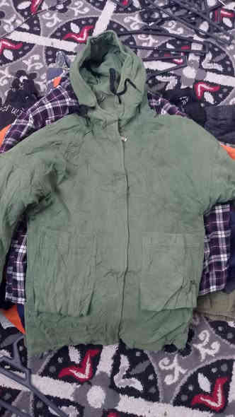 سويترات  وقماصل باله دجه اوله العنوان حي العسكري قرب مكتب علم دار ***********
