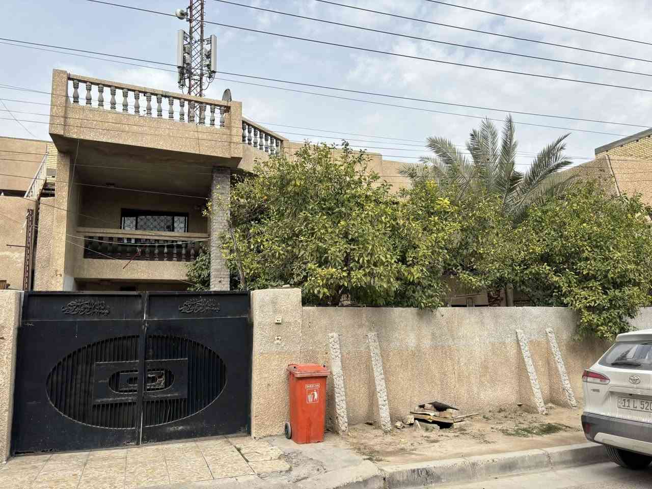 السلام عليكم بيت قرب جامع المهاجرين 320 متر بناء الثمانينات ابيع كامل بدون تقطيع بأسمي ثاني يوم افتح بيان سعر المتر 1900 وبي مجال اي استفسار اني حاضر 
مهندس محمد
***********
***********
