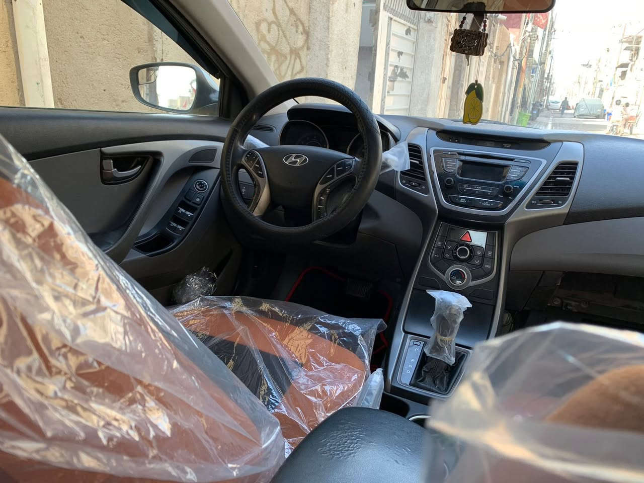 السلام عليكم النترا مديل 15 بدون حادث  السعر 120 التفاصل ع الرقم ***********
