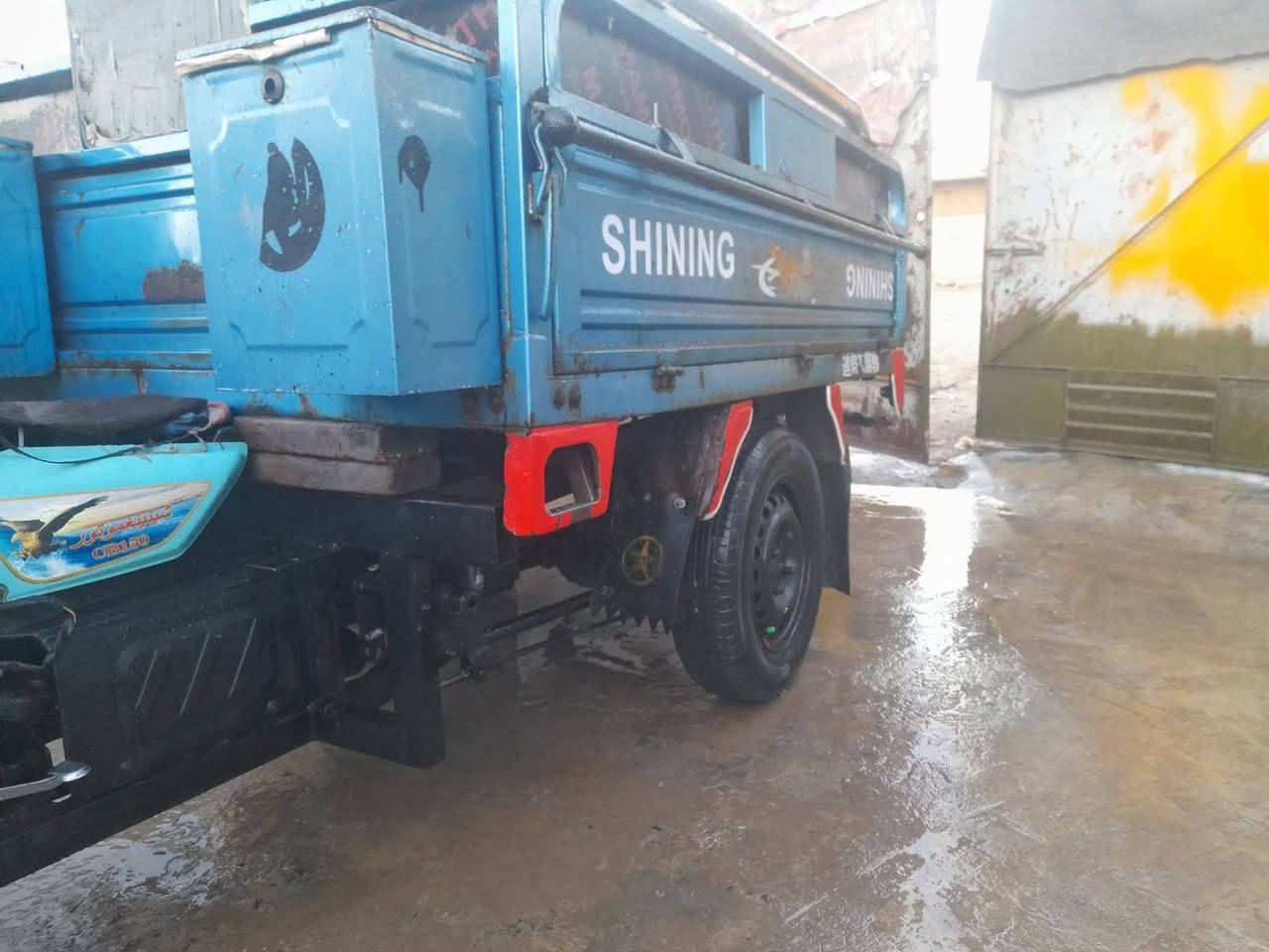 سلام وعليكم ستوته نضيفه وخير من الله ما يحتاجلها اي شي بس الكتف شحن مكان ديالى بهرز تواصل عل خاص اوتصال***********
