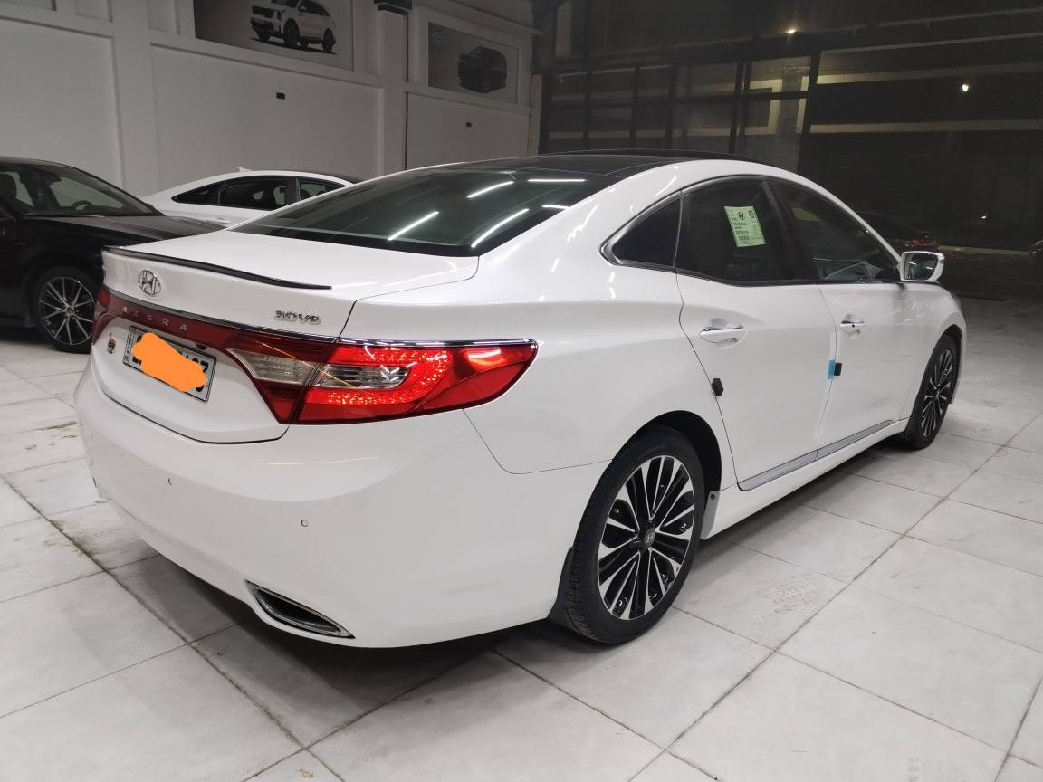 السلام عليكم

من رخصت الادمن

هونداي ازيرة
محرك 6
فول موصفات 

السعر 140 وبيها مجال

موديل 2014 خليجي فول مواصفات

ضررها باب النفر مبدل اصلي فقط

المواصفات
بردة خلفية كهرباء
بردات أبواب 
تحكمات ستيرن
بصمة تشغيل 
بصمه أبواب 
حساسات أماميه 
حساسات خلفيه 
بانوراما 
قطعتين تبريد
زراك لايت 
مثبت سرعه
شاشة 
كامرة خلفية
كامرة اماميه
كشنات جلد 
كشنات كهرباء
اشاير بل مري
 مري شفط
انارة محيطيه 
لايت زنون 
عدسات اوتو 
مانع تزحلق 
السيارة رقم اربيل 

شرط التحويل

مكان السياره موصل
مدينة المعارض الجديدة
معرض الآغا للسيارت
للاستفسار اتصل ع أرقام التاليه
***********
*********** موصل, نينوى
