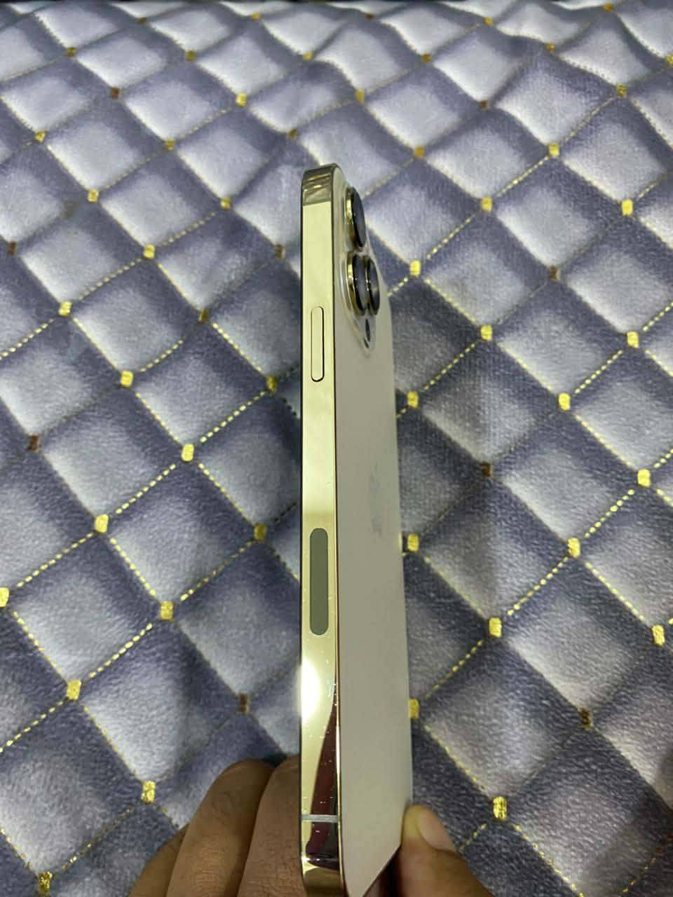 السلام عليكم 13برو ماكس ذاكره  512 بطاريه 82بلاديه مبدل شاشه اصليه فقط الجهاز كله شغال جديد لوك السعر 575 رقمي***********
