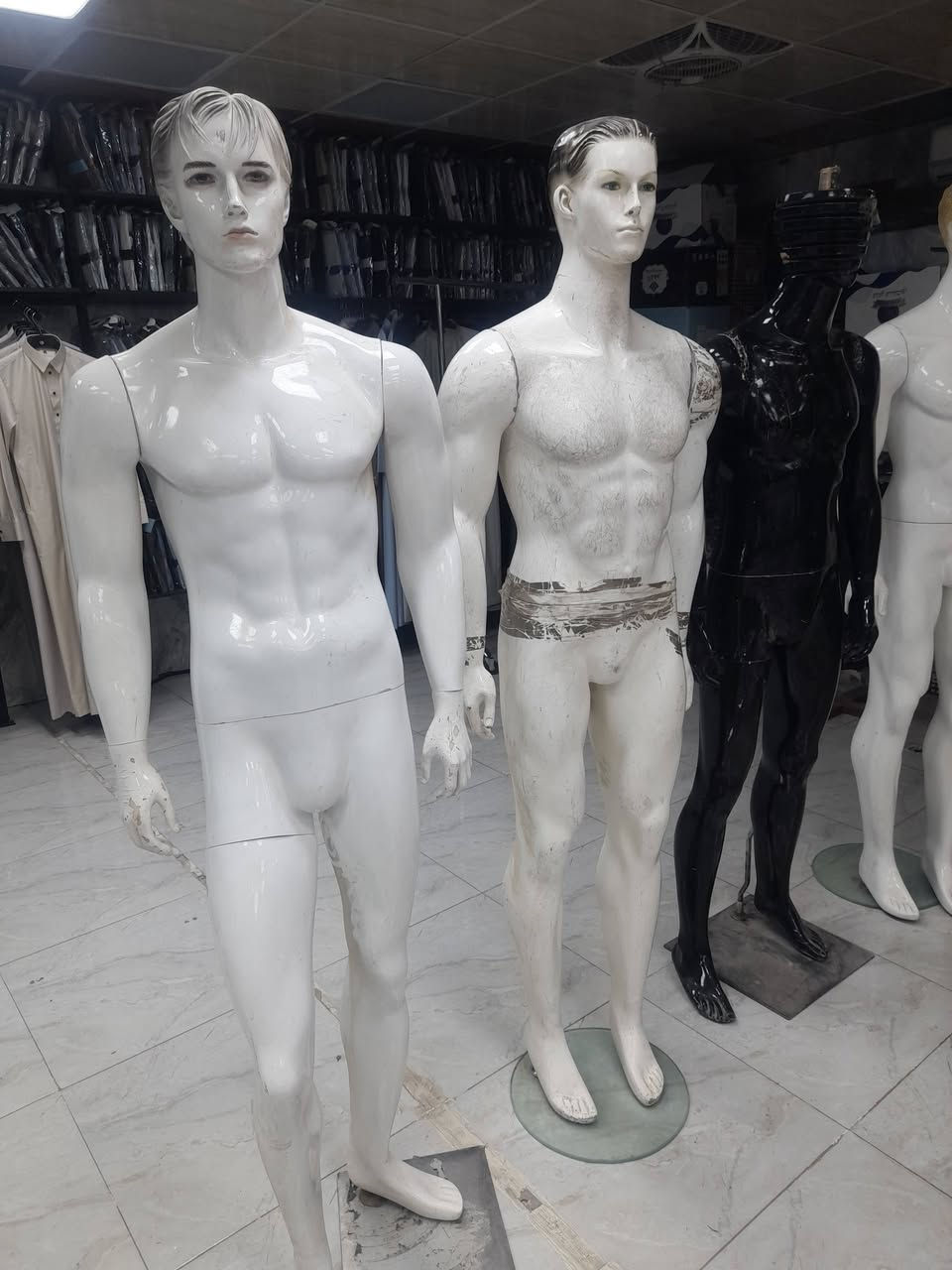 السلام عليكم ملكانات عدد ٥ على ٦٠ الف والشبابية ٥٠ شلعة واحدة غير متوفر على الفيس *********** مكاني بغداد الكرغولية
