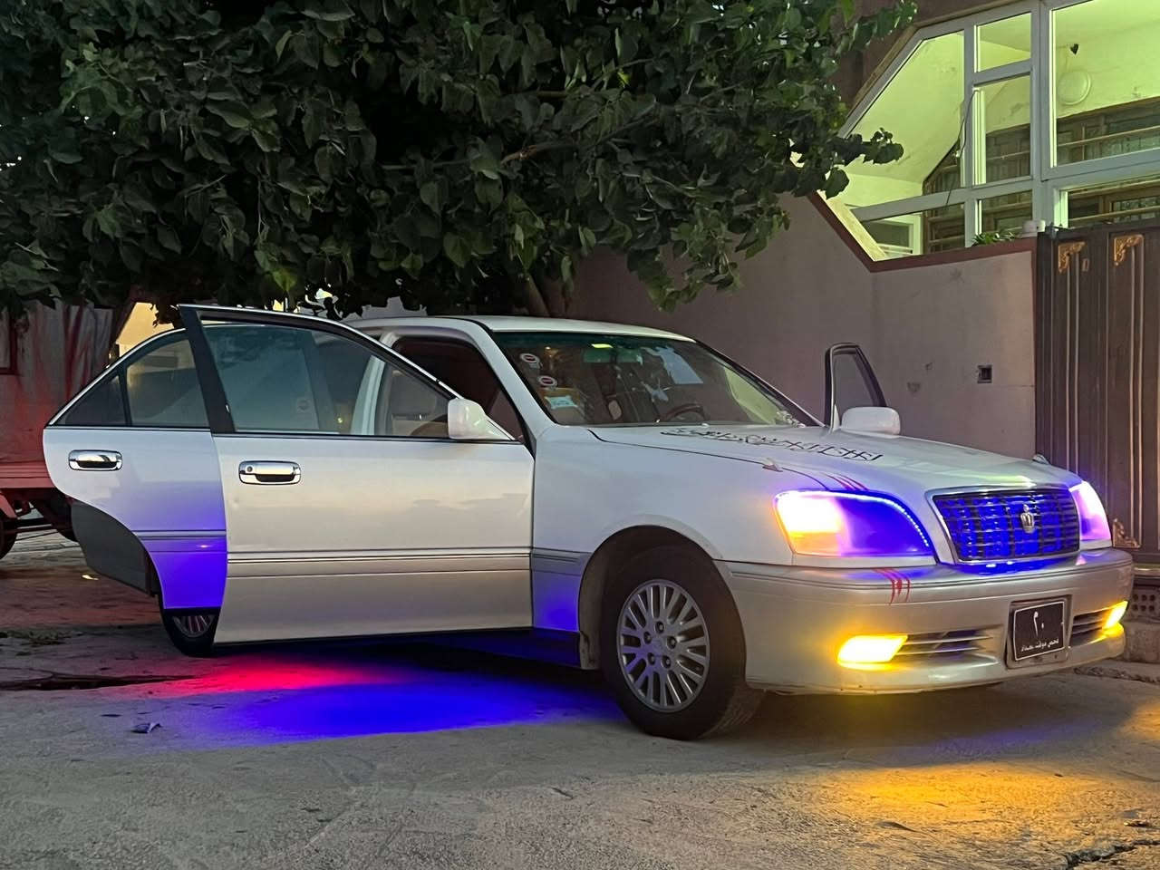 مەلیکە بڕاوە vvt.i
ئاڵتونی بازاڕ مۆدێل ٢٠٠٠ بەس غازی تەبریدی نەقسە تایەی تازەیە ڕۆن و هایدرۆلیکی تازەیە مشتەری نیت چات مەکە 
گۆڕینەوەش ئەکەم لەسەر دڵ گرتن


**إذا كنت صاحب هذا الإعلان وتريد حذفه لأي سبب، رجاءا أرسل رسالة إلى الدعم الفني**