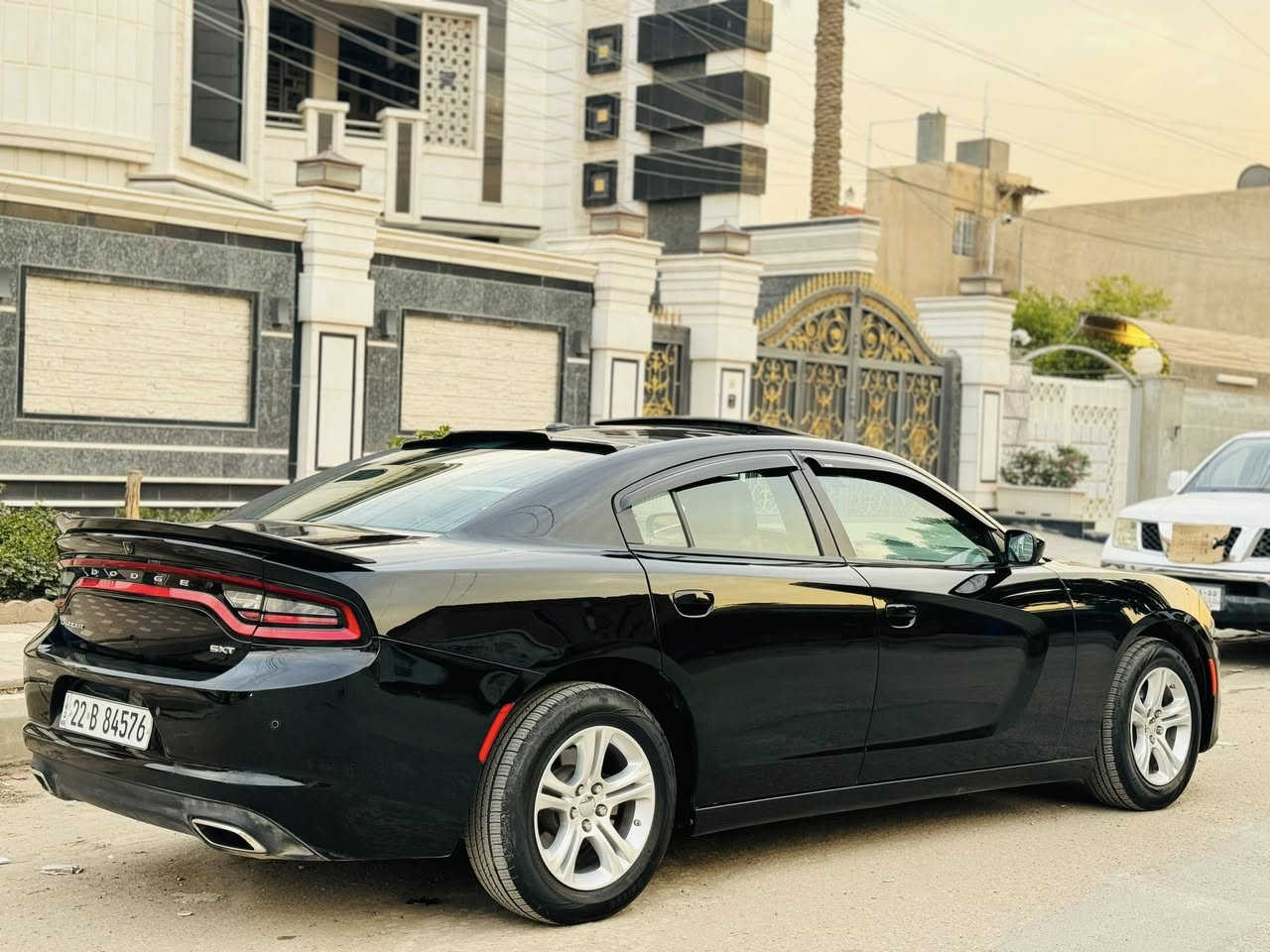 السلام عليكم للبيع جارجر  2022. اصل
رقم أربيل  بسمي هزه وفحص جديده 
جاملغ خلفي وباب حادثها بدون ايرباك
بجم كبس حادثها خلفي 
معروضة 218 وبيها مجال 

رقم الهاتف ***********

مواصفات فول 1/1. 
فتحه سقف 
كشنات جلد 
كشنات حار بارد
ستيرن هيتر 
شاشه جبيره 
شفتات ستيرن
صندوق كهربائي 
تحكمات ستيرن 
رادارات جوانب 
مثبت سرعه 
كشنات كهربائيه 
ماشيه 31
حساسات امامي خلفي 
مانع تزحلق 
شتغيل عن بعد 
رادار خلفي 
كشنات خلفيه هيتر 
نضام ملاحه خرائط 
ستيرن كهربائي 
أتو ستوب توقف ذاتي 
لايت زنون اصلي 
تخم تاير جديد

رقم الهاتف ***********
