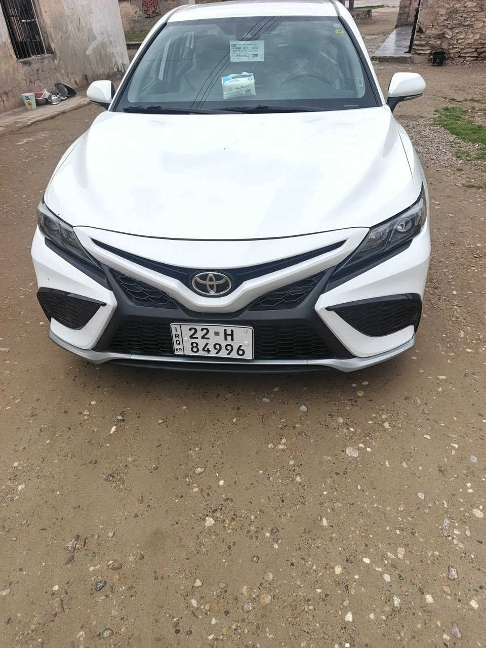 كامري موديل٢٠٢٢
ضررها جاملغ 
ماشيه ٥٢ 
ستسفسار ع رقم***********
