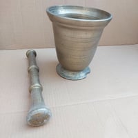 هاون نحاس قديم • ٤كيلو٦٠٠غ • مع المدك