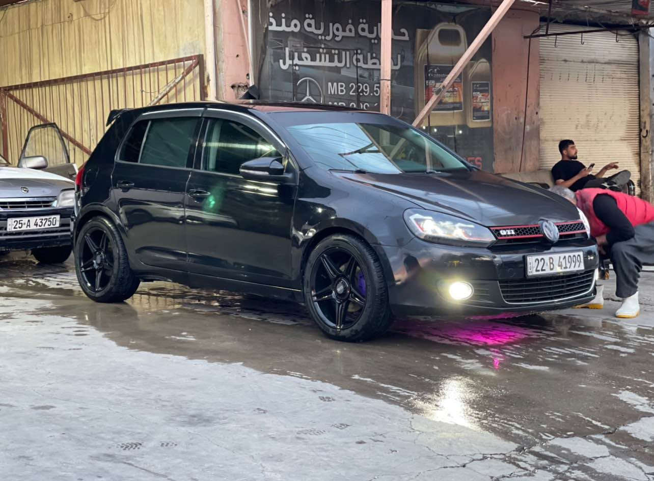 Golf mk6 tsi
موديل 2010. گير عادي سبورت6 گير
مه كينه 14 توربو. به شه رت نايده م مه كينه ي تاك ايش اكات و ده نگي تيايه توربوي به شه رت بي عه يب 
. مه كينه ي به 5 گه لايه 
بيطاقه ي به نزيني هه يه

چوار بارچه بوياخ لاي سه كن بي ده عم له سه ر شوخت بوياخ كراوه ده عمي نيه 
ويلي oz17 تازه به ستومه بوي و له گه ل چوار تايه ي تازه . 
لايتي شكل گولف 7فول ليد
ئاوينه باتمان
باڵى سپورت
 عنوان : كركوك
***********
سعر: 72 كركوك, العراق
