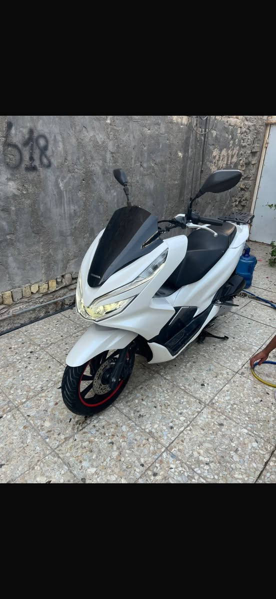 سلام عليكم شباب دراجه حلوه ونضيفه سي بي أكس جيل ٣ دراجه حلوه ونضيفه بغداد المدينه الصدر سعر ١٨ قفل ياباني  ***********
