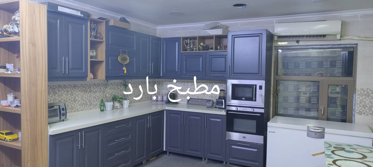 للبيع أو مراوس دار في مجمع الإميرات الأول 250متر سند حر موقع مميز قرب جامعة الكفيل للستفسار أكثر الاتصال على الرقم ***********
