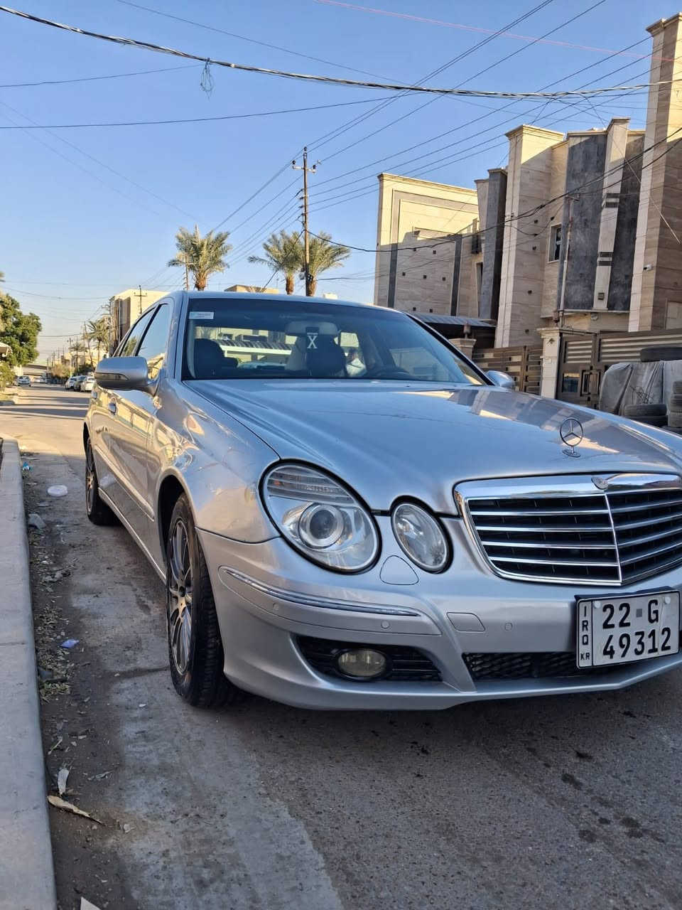 للبيع
مارسدسw211 2008 E200
فول مواصفات رقم اربيل دولي سنويه وهزه جدد 
فتحة سقف داخل اسود جلد وسقف ابيض
تدفئة كشنات
كشنات كهرباء خزن ميموري ثلاث وضعيات
ستيرن كهرباء ودركة صاج
مرايات كهرباء وشفط وتعتيم ليلي
تچاوي كهرباء
تبريد منفصل امامي
تبريد منفصل خلفي 
حساسات امامي خلفي
زراكات لايت
لايتات داينمك ولد نهاري
وباقي المواصفات المعروفة
السيارة بدون حادث بدون ضربة فقط صبغ ربع بنيد 
ويل AMG 17
السيارة جاهزة بدون اي نقص مكينة كير صدر كهربائيات كله مكفول
وعليها ادامة كاملة بلكات مجاول نوزلات  دهن وفلاتر كلها جديدة
السعر 118 ورقة وبيها مجال 
المكان بغداد حي الجامعه ‭٠٧٧١ ٨٤٠ ٦٧٧٤‬
