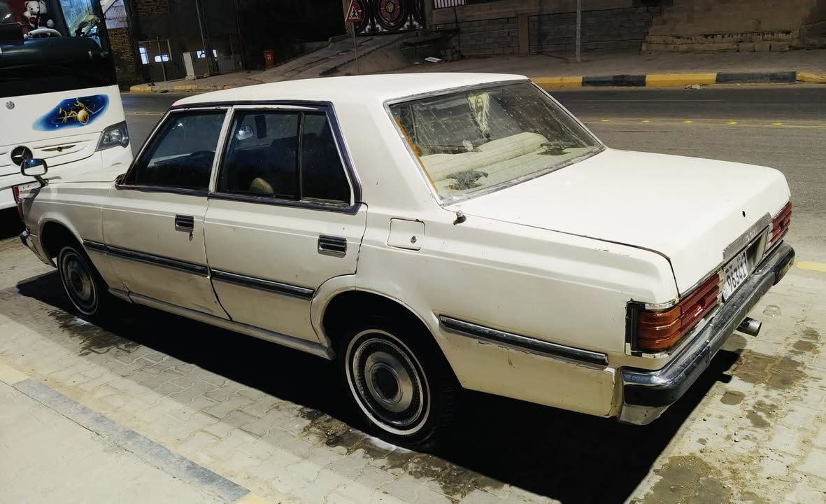 ‏سيارة كراون للبيع جاهزة أنتيكه باسمي
‏الاستفسار على هذا الرقم ‭٠٧٧٣ ٥٣٠ ٨٣٩٦‬ ￼
