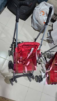 عربات أطفال • قطعتين • قرية الغدير