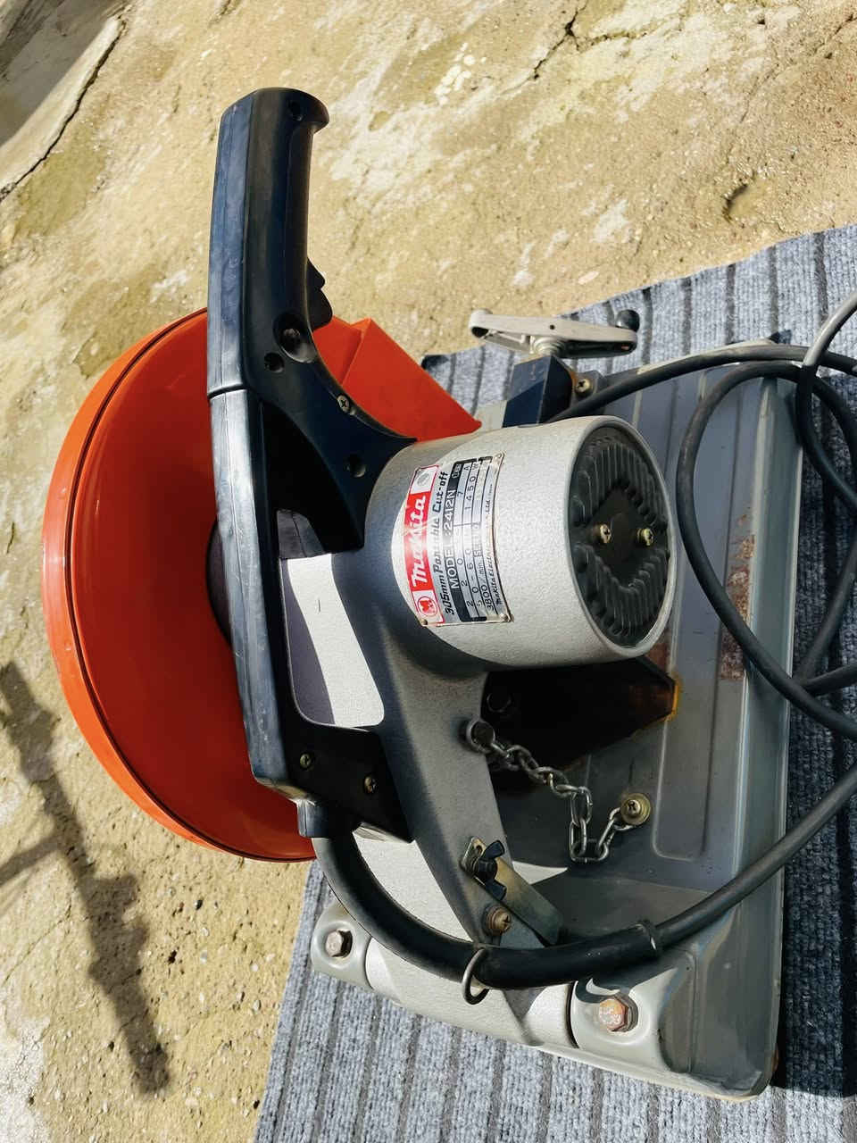 للبيع من شركة ما كيتا اليابانية شرط اصلي مو تقليد النظافة فول  متروك من سنة 1986 يعني مو مشغول وتعبان 
مزاد خلي سعرك بلتعليقات والف عافية عليكم


**إذا كنت صاحب هذا الإعلان وتريد حذفه لأي سبب، رجاءا أرسل رسالة إلى الدعم الفني**