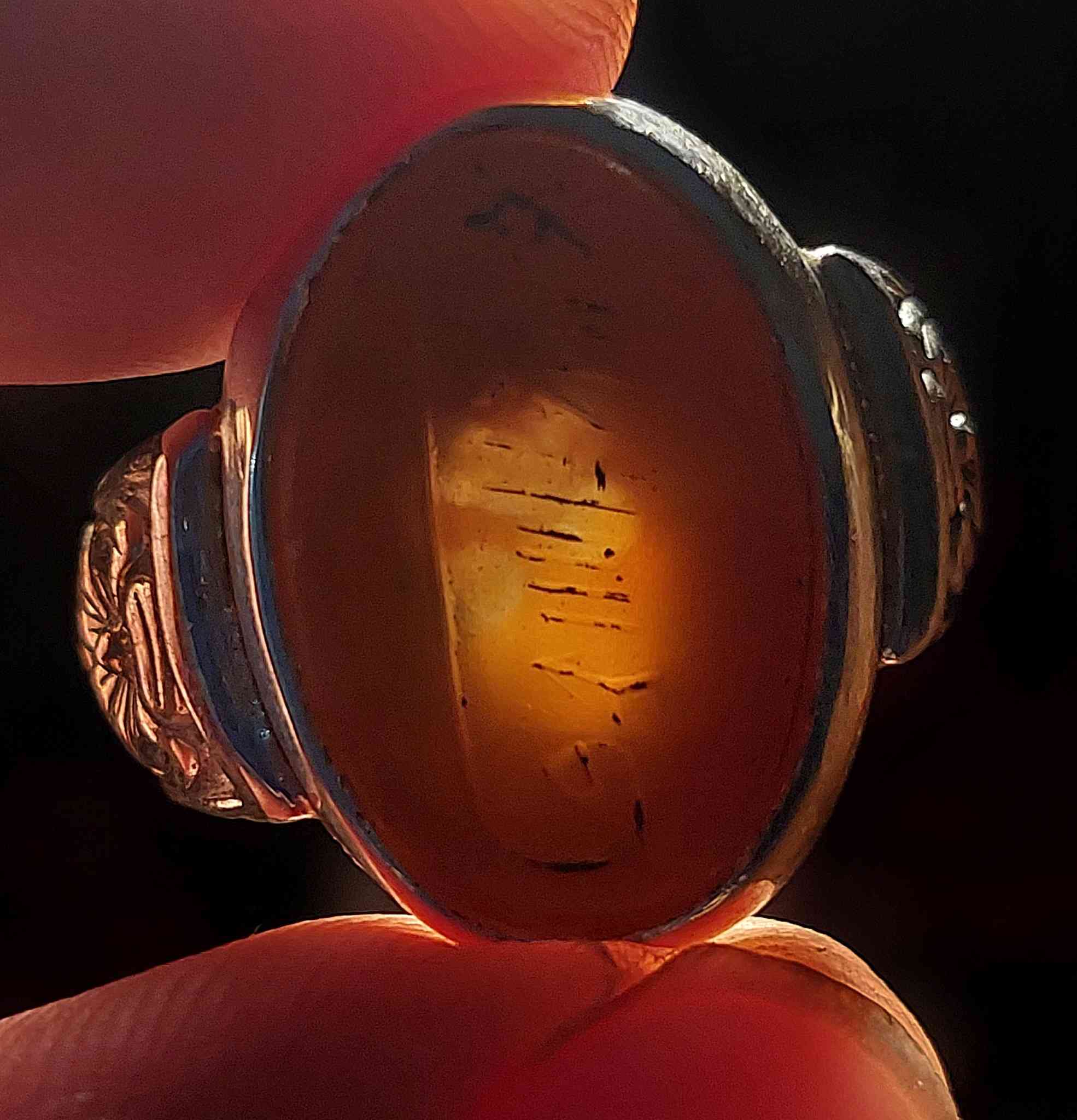 عقيق يماني منقوش طلسم شرف الشمس صياغة يدوية ثقيلة بغداد ***********
