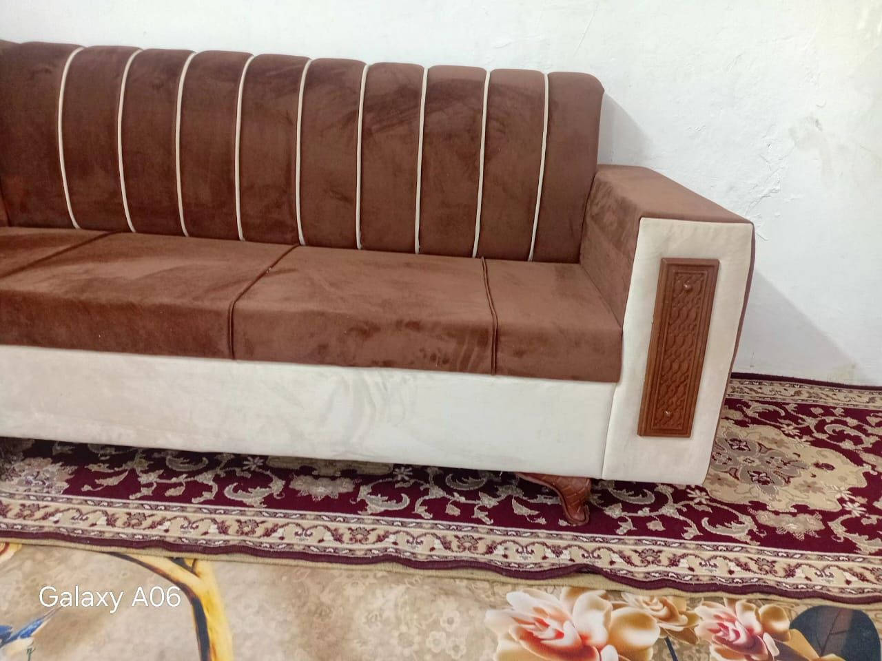 السلام عليكم ديوان ١٠ مقاعد للبيع جديد بعده بالجيس تفاصيل واتساب
‏‪***********‬‏
