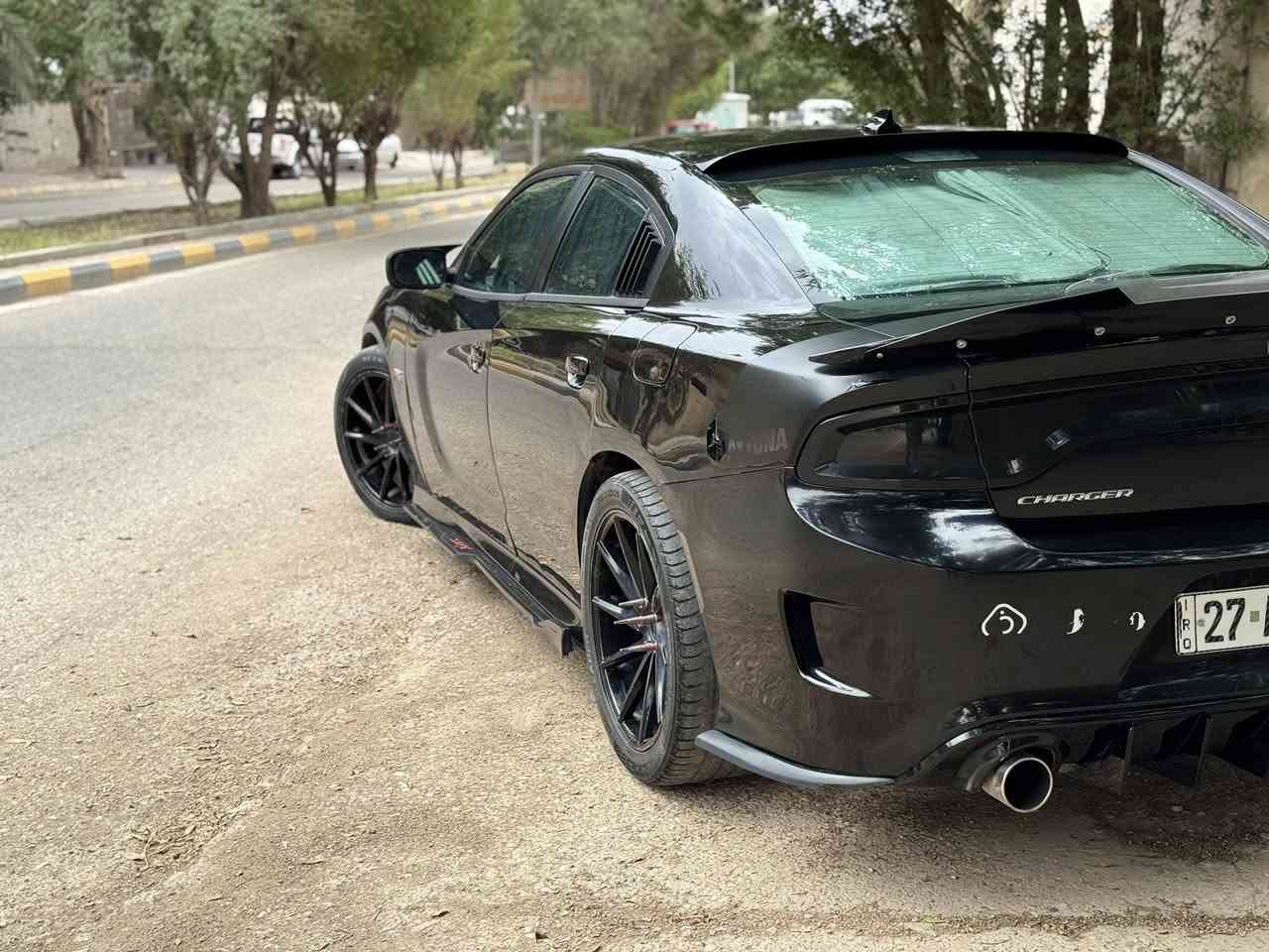 السلام عليكم  وكل عام وانتو بالف خير يارب

جارجر sxt لون اسود 
موصفات gt شاشه جبيره موديل 2016 اصل بسمي تحويل ثاني يوم🥷🏻 
-محرك 3600  مبدل مال مديل18كامل
عليها ادامه السياره كامله من(بلكات اصلي ونوزلات جدد ومجاول واتر بم ومنظومه البانزين)
السياره استخدام شخصي يعني مامشتغله خط ابد

مواصفاتها 
* كشنات جلد تحكم كهرباء لون عسلي
* شاشه كبيره 
* شفتات ستيرن 
* تحكمات كامله
* كامره دواره
* السياره تو ويل 
* تبريد قطعتين
* تشغيل عن بعد 
* ويل كب 20 تايرات جدد امامي245وخلفي315

الإضافات 
* عينه مال سكات ترحيب
* عليها قطع كاربون بالداخل
* كت كامل مالSRTوالدعاميه الاماميه مال سكات +بنيد ابو الفتحه
* لحية امامي 
* عليها اوركات متغير ع التلفون +وشوم داخل الايت
* شفقه جامه خلفيه
* كفرات ع البريك srtاحمر
* عليها ملصقات هيمي392حمر
* دوسsrtجانبيه
* كفر بك لايت اسود طافي
* سبايدر قطعتين
* زعانف خلفيه
* مري باتمان
* دفيوزر اخر اصدار ابو الفسفوره شغال
* تهبيط لويات سكات 
* صبغ داخل تغطيس جميع النياكل البيهه لون احمر
* برمجه السيارة من مراوح من صرف بانزين

الحادث جاملغ وربع من البنيد فقط بلعراق صار بيهه صبغ صفاح بدون(تكم ودواخل وقماره وقبق جنطه)كله ع بلاده سعرها150وبيها  مجال بسيط اكفلهه من الكص والعيب الشرعي  السياره اصل مديل16 وبسمي تحويل ثاني يوم
***********مكانهه بالكوت
