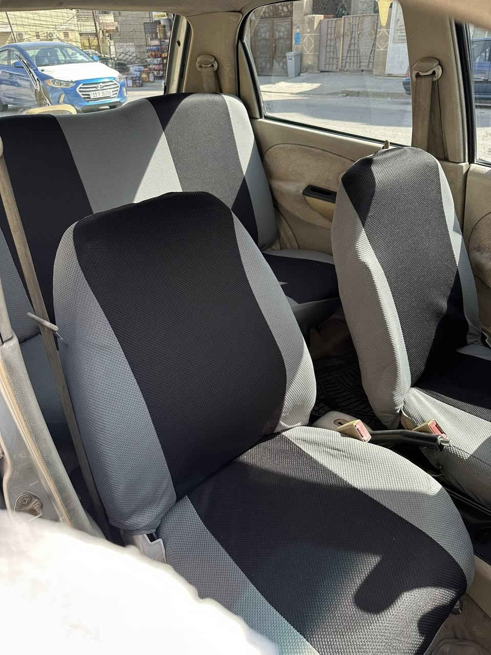 شيري كيوكيو 2009 
لون فضي مثل ماموضح بالصور  
المواصفات : مكينة جديده ، منظومة راديتر جديده ، تخم تاير جديد ، صدر جديد ، الكير شغاال100‎%‎ ، التبريد  منقص غاز 50$  طايحه ع تصليح مالته + هزه موجوده شهر 10 
ملاحظه : الكشر بي ملاحظات بس السياره مبيها شي ومتصرف بانزين ابد
ماشية 109
السعر 30 وبي مجال
واتساب فقط ***********
