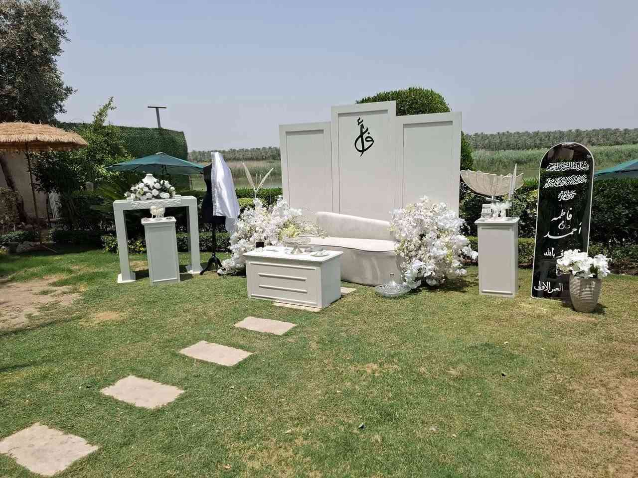 كوني ممميزه مع ياسمينا
 كوشات عقد قرآن او حنه 💍
 خيمه مشية زلم مع كل تفاصيلها م تأجير كراسي وطبلات 
وثيقه بصمه او توقيع بتصاميم راقيه ✨️✨️
توزيعات حسب الطلب 🎀🎀
كملوا الصور والفيديوهات للاخير 🌹
تتوفر خدمة توصيل داخل بسمايه وكل مناطق بغداد 🚕
العنوان بسمايه الشارع العام مجاور لمجمع حيدر الكهربائي 
☎️ *********** للتواصل https://www.facebook.com/share/1DxtBk9Mef/
