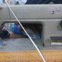 مكينه شغاله ونضيفه مابيه اي نقص سعرهه250 وبيه مجال