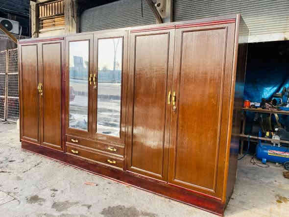 قنصور ٦ ابواب نظيف جدا شغل ثقيل السعر ٢٥٠
الرفاعي قرب نفق الصحة
*********** موصل
