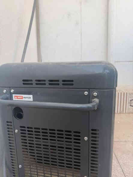 السلام عليكم 
مولد كاتم  بعده جديد مستعمل ساعتين فقط 20امبير 
   اخذته بمليون 250  سعر البيع مليون 
الاستفسار ***********
الرمادي
