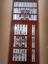 صبغ بيبان شبابيك  دور للاستفسار 07827455177