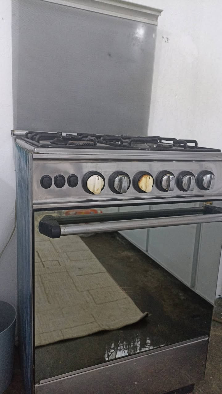 طباخ نضيف اي عيب مابي للبيع ١٠٠ الف


**إذا كنت صاحب هذا الإعلان وتريد حذفه لأي سبب، رجاءا أرسل رسالة إلى الدعم الفني**