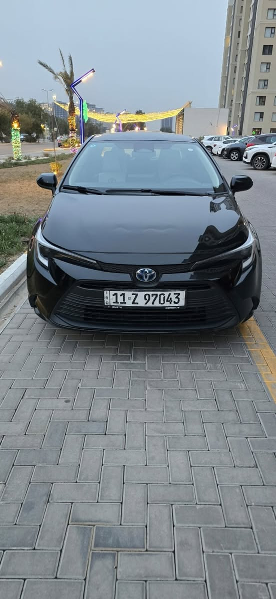 للباحثين عن القطع النادرة وحادث جدا جميل بسيط
كورلا LE محسن 2023........
شرط ولاايرباك طاك بيه كله بلادي وسليم.......
هايبرد
#المواصفات#
 اقوة صفه بيه تميزه وتجعله نادره انو هيه ALL WHEEL DRIVE 

رقم بغداد انكليزي
كامره وشاشة تدعم كار بلي......
تدفئة كشنات
تدفئة ستيرن مقود
بصمة
حساسات امامية
حساسات جانبية
تحكمات ستيرن
دوشمة جلد
حادثها قبغ صندوق فقط  ومبدل بنفس اللون والباقي مكفول 

السياره مكفوله عدا تبديل قبغ الصندوق كفاله عامه وكذلك مكفوله حتى من الشخوط يعني مختصر الكلام سيارة دينار متصرف عليه .......

السعر مفأجاة مفجأة.....158ورقة وبيه مجال للجاد بالشراء ومااعتقد اكو هيجي مواصفات وهيجي نظافة بهذا السعر اخو البلاش......

صور حادثه مع بقية الصور .....
وفيديو كامل اله بالتعليقات  راح ينزل.......
***********
