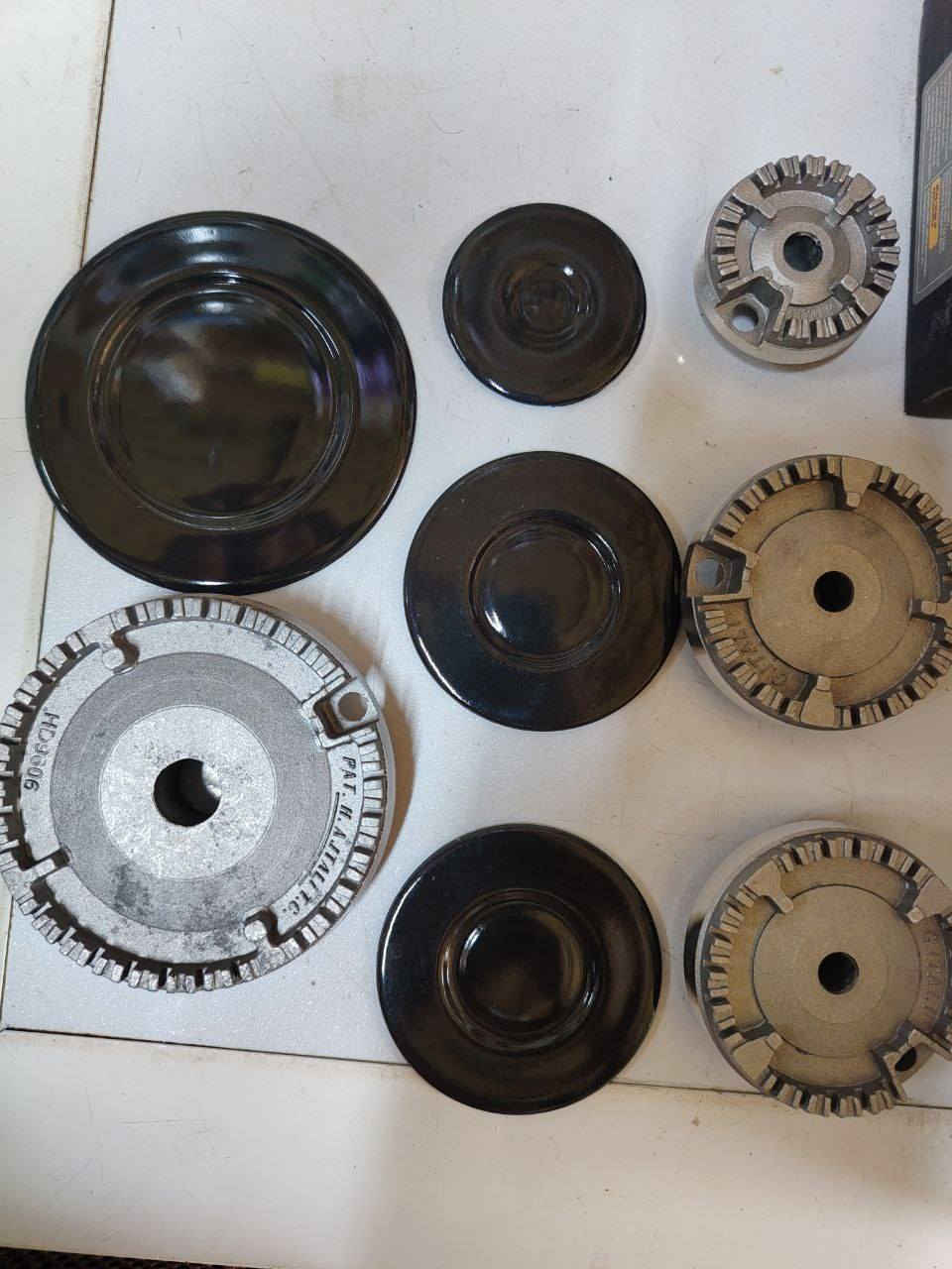 تتوفر لدينا مواد احتياطية للطباخ الغازي بأنسب الأسعار 
العنوان قضاء النصر الصوب الكبير قرب شارع البراجه 
للتواصل واتساب ***********
