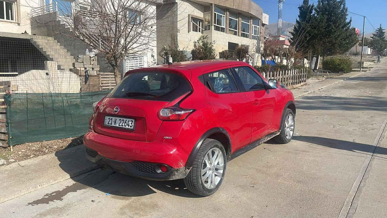 نيسان جوك
ب٩٨ ورقه ومجال جدا بسيط 
قطعتين صبغ بدون دواخل بنيد وباب
دبل اكسل 
شاشه كامره حساس
مكاني سليمانيه 
***********
