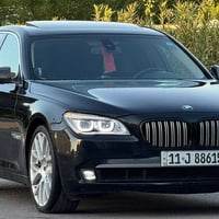 BMW 740 F01 2010  بي ام دبليو خليجي / باب طويل صبغ قطعتين فقط. بدون ضر...
