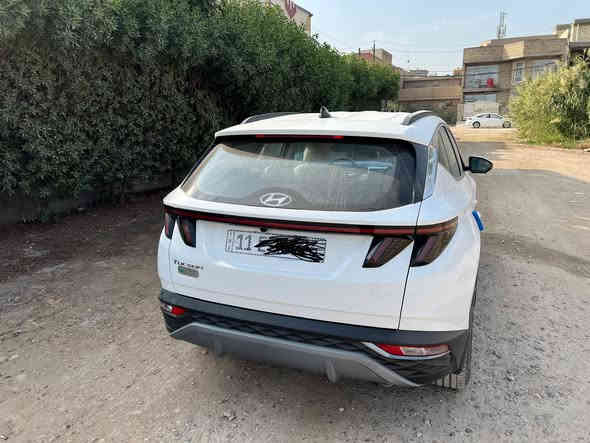 توسان موديل 24 بغداد مكفولة من البارد والصبغ وتبديل  ماشية 23الف السيارة بيه أهوائه موصفات السعر 225 مكان السيآرة بغداد وتساب ***********
