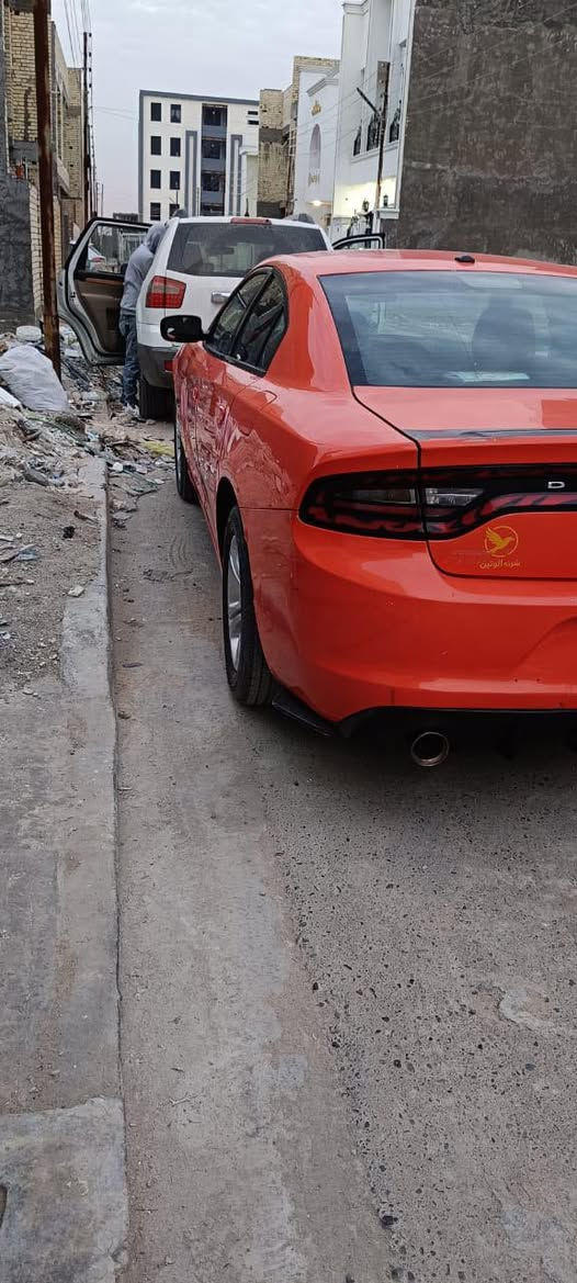 السلام عليكم
للبيع فقط جارجر 2018 اصل بوليسي مصبوغه عام تغير لون حادث باب خلفي وجاملغ بدون دواخل مكينه 3600 كير تعليك السياره جاهزه مابيها اي نقص سونار موجود 
السعر 160  وبيها مجال 
الرقم بي واتساب ***********
