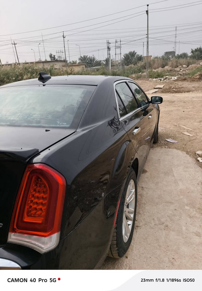 اوباما 2015 ضربته بس بنيد راجع على البارد فقط باقي مكفول حته يرباك ما طاك رقم بصره دولي سياره جديده حيل اي نقص ما بيه سعر 210 او بيه مجال قليل ***********
