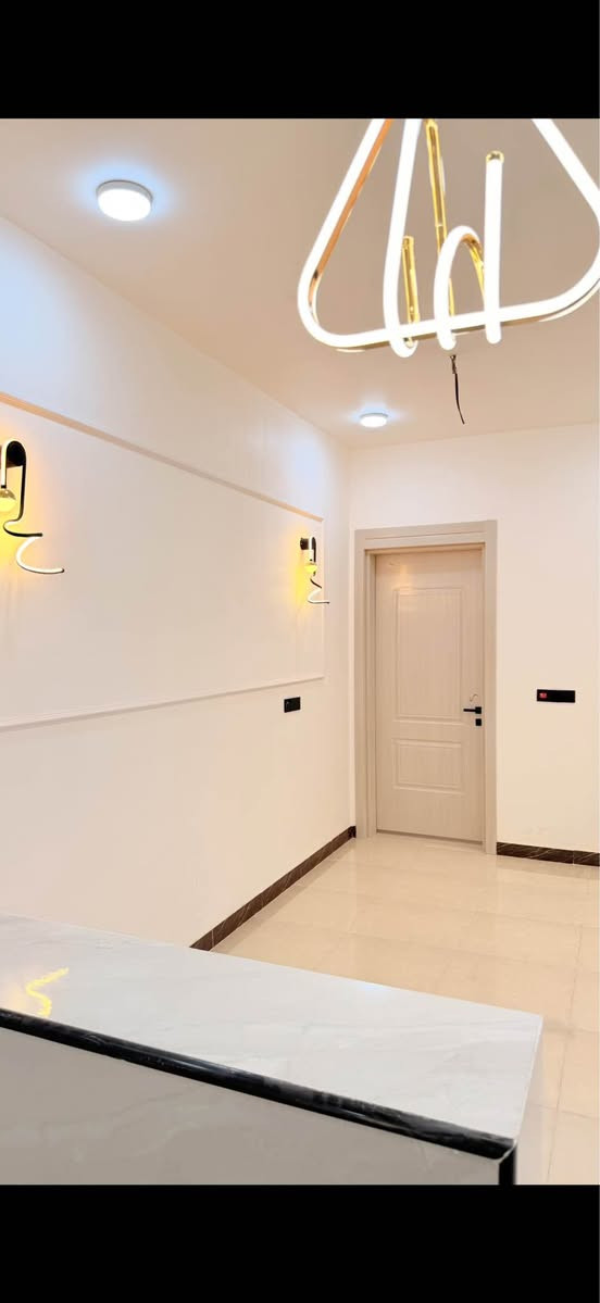 دار للبيع بالنجف زراعي حي ميسان قريب سكله الكرعاوي 
المساحه 100متر 
اساس وسكف كونكريت بناء طابوك 
يحتوي على غرفه نوم صاله مطبخ استقبال صحيات داخلي وخارجي 
*********** النجف, العراق
